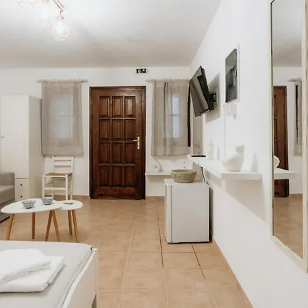 Pelion Mare Near The Sea 公寓