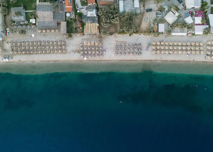Pelion Mare Near The Sea *
