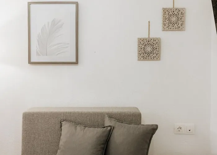 Pelion Mare Near The Sea *