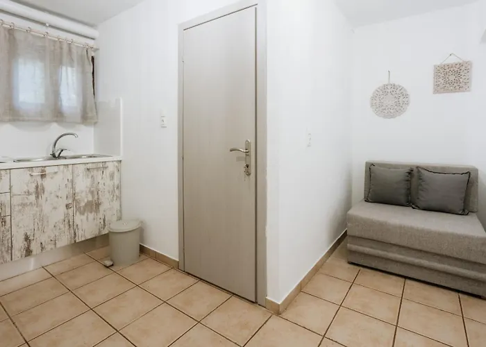 Pelion Mare Near The Sea